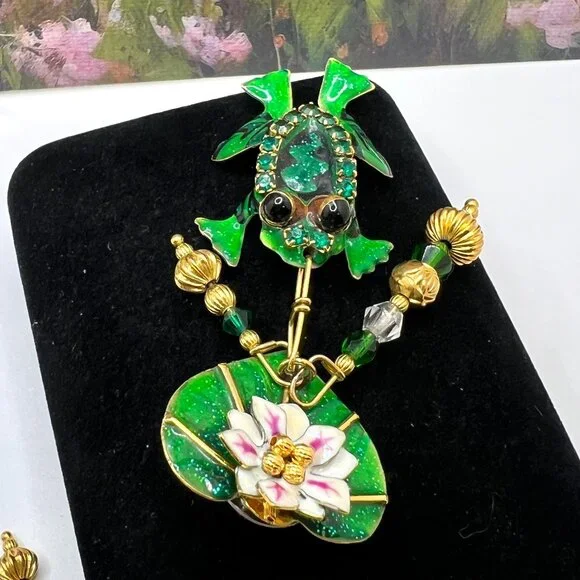 Lunch at the Ritz French Toads Pierced Earrings 1992 - Picture 5 of 6